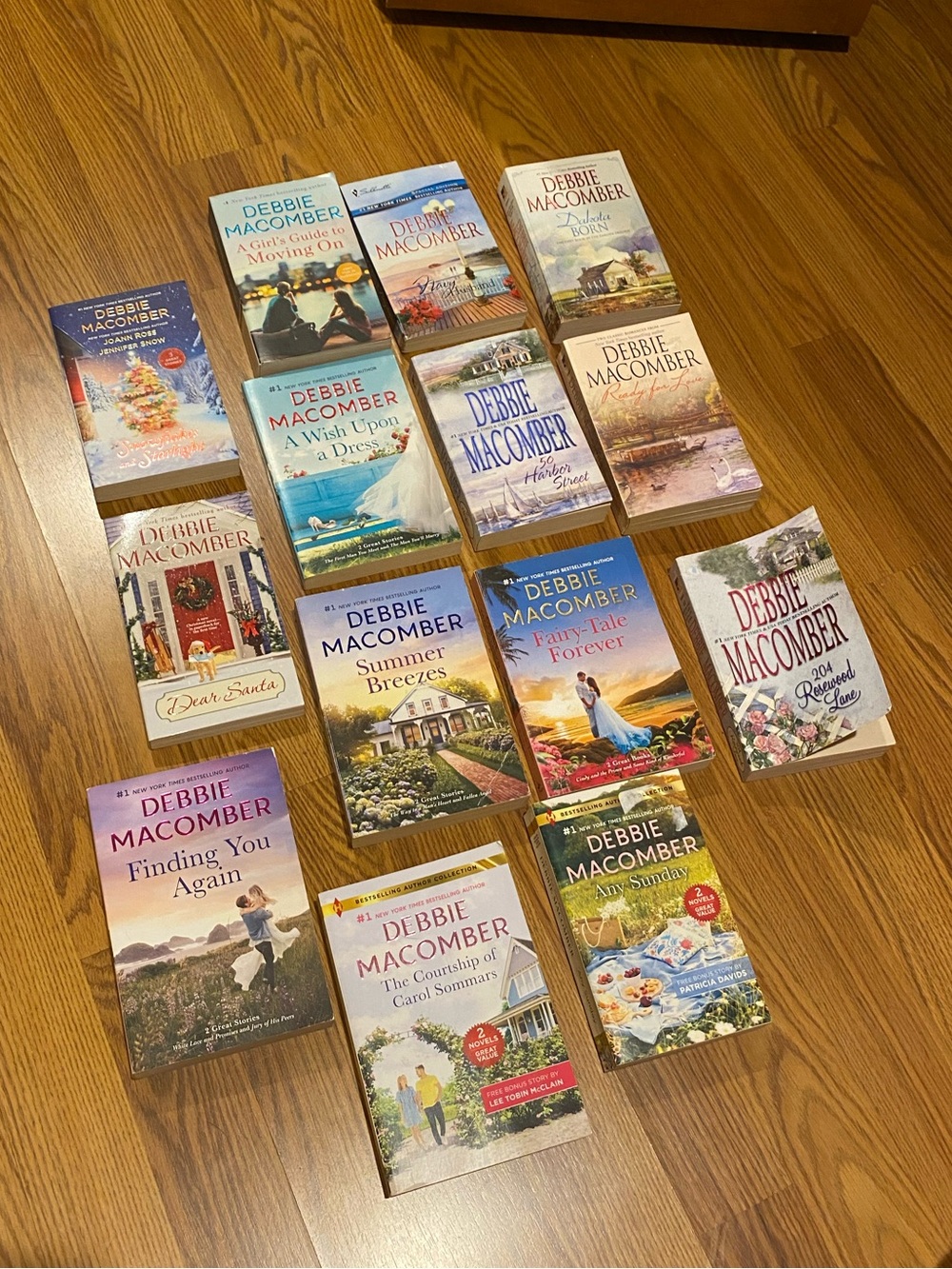 14 Debbie Macomber Paperback Books